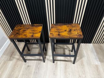 Set of 2 Rustic Industrial Counter Stools – Wood & Black Metal