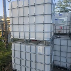 IBC Tote 275 Gallon Water Tank 