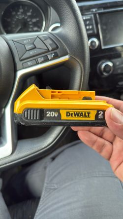 Dewalt 20v Max 2ah Battery 3 Of Them