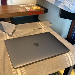 13 Inch MacBook Pro 2022 M2 Chip