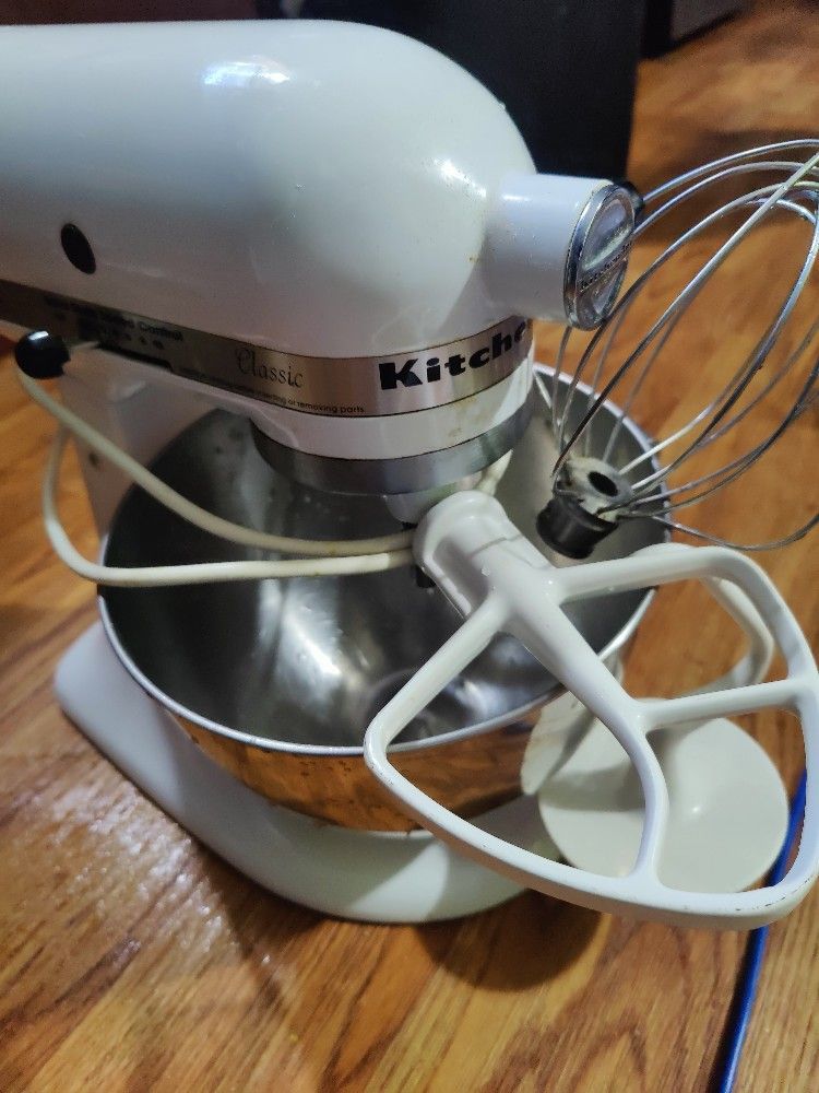 Kitchen Aide Mixer