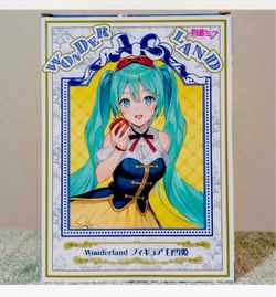 Hatsune Miku Wonderland Snow White Figure