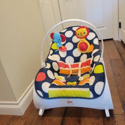 Fisher-Price Vibrating Baby Bouncer Seat