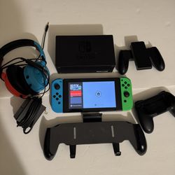 Nintendo Switch Bundle 