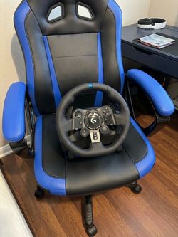 Logitech G923 Racing Wheel & Pedals for Xbox/PC