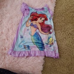 Girl 2t  Nightgown