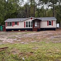 3  Bedrooms 2 Bedrooms