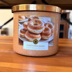 everything Bagel Candle