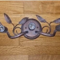 Bathroom Light Fixture Like New