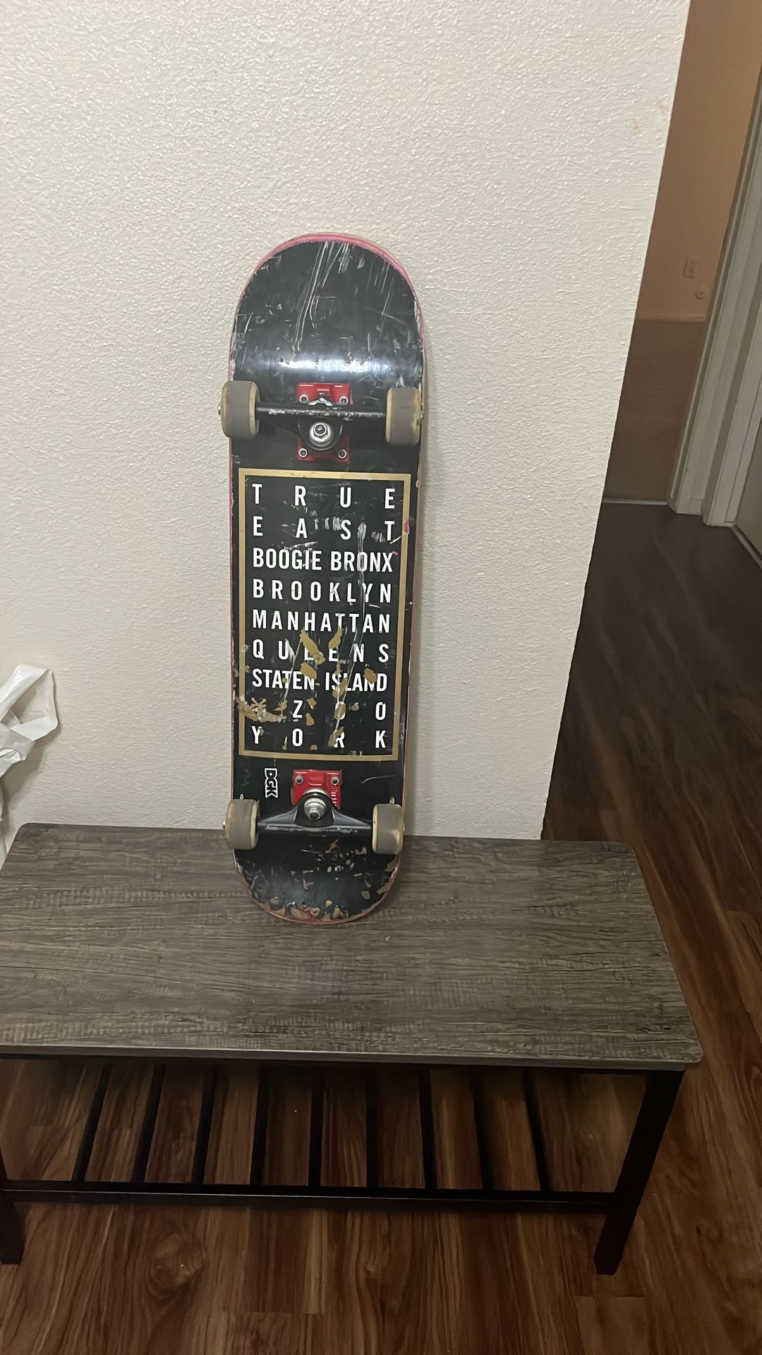 Zooyork Board W/venture Trucks And Wheels