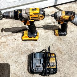 DEWALT DRILLS, BATTERY AND BATTERY CHARGER