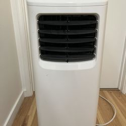 Air Conditioning  W/ Remote 