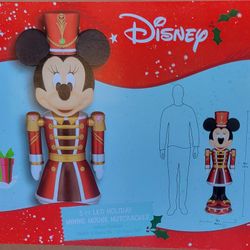 Brand New Minnie Amd Mickey 5ft Viral Nutcrackers  400.00 A Set Cash Only 