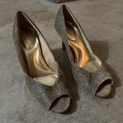 Sparkling Silver/gold Metallic Open-toe Pumps (size 6; cushioned interior)