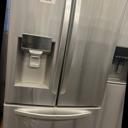 LG LRFXSS 24.50 cu. ft. 3-Door French Door Refrigerator