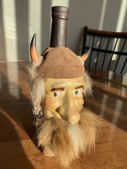 Viking Genuine Leather Decorative Bottle – Handcrafted Nordic-Inspired Design