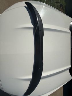 Carbon fiber spoiler