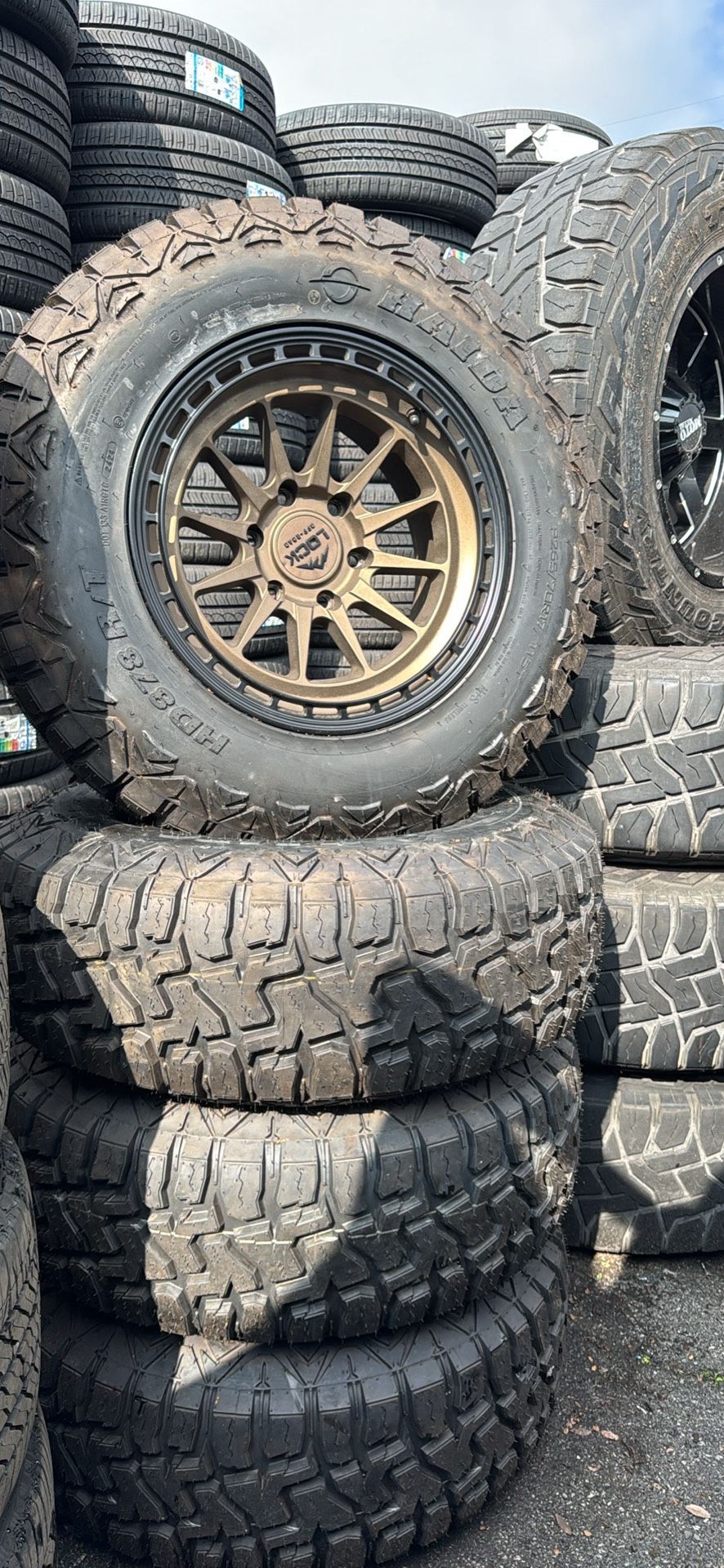 WHEELS LOCK 17x9 TOYOTA CHEVY 6x5.5