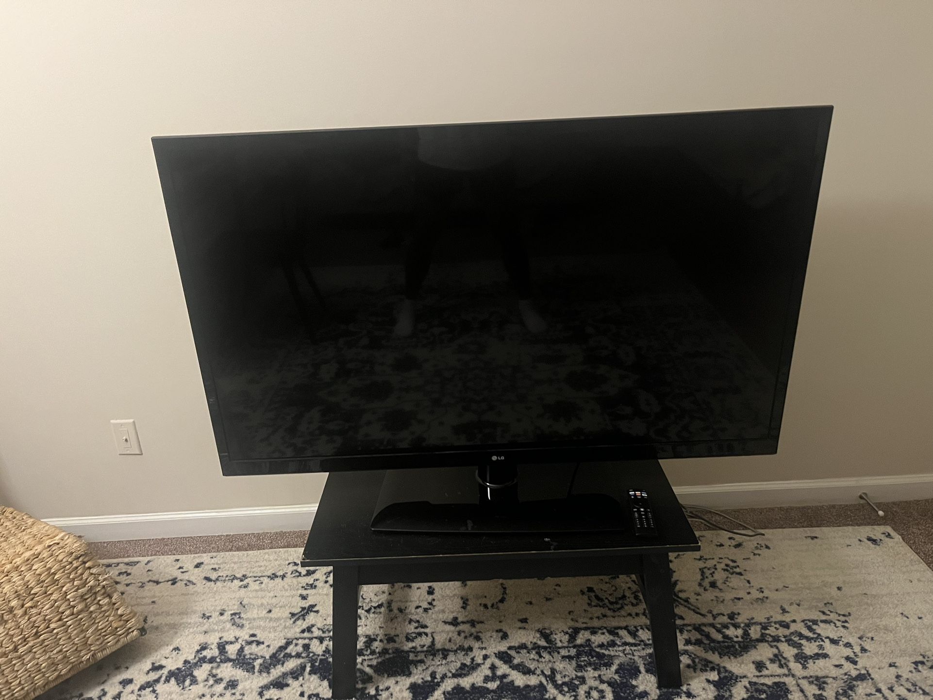 53 Inch LG TV