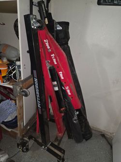Engine stand and hoiste