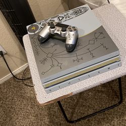 Sony PlayStation 4 Ps4 Pro 1TB God Of War Limited Edition Silver