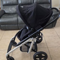 Maxi Cosi Lila Stroller And Second Seat