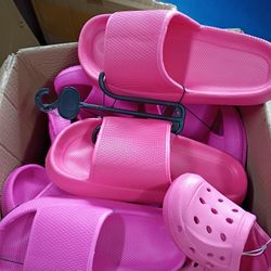 Box Of Summer Shoes Multiple Sizes $20 For Whole Box