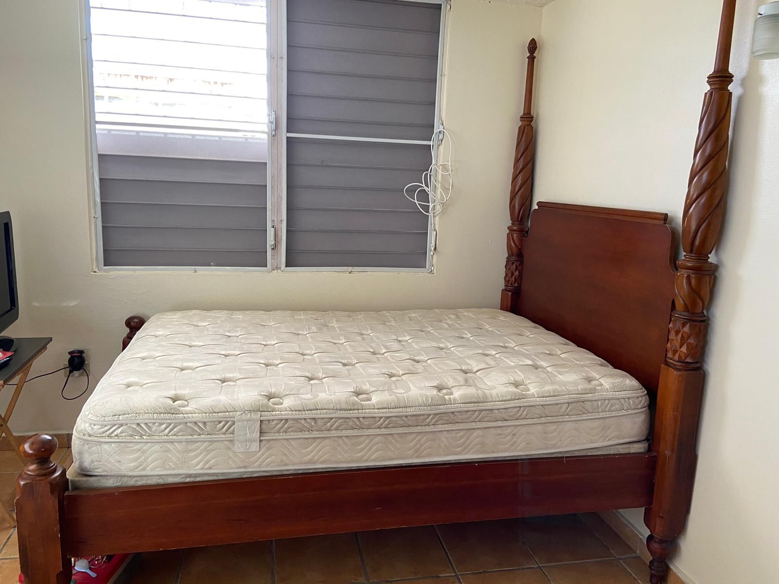 Full Size Bed