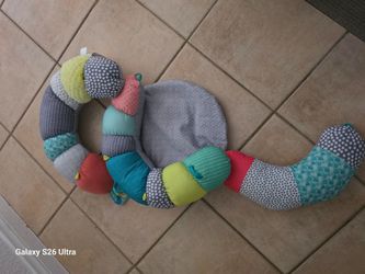 Caterpillar pillow chair