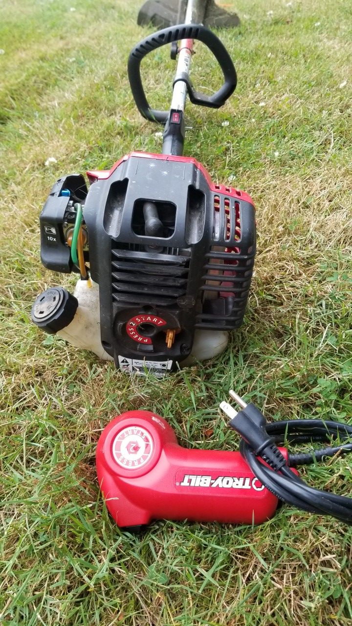 TroyBilt 4 Cycle Weed eater w/starter for Sale in Everett, WA OfferUp