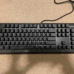 Steel Series Apex 3 Keyboard
