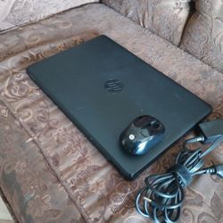 Laptop HP-15-Bs212wm-8gb Ram-128gb HD SSD-Good For Stud-ents.