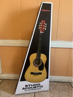 BRAND NEW ACOUSTIC GUITAR