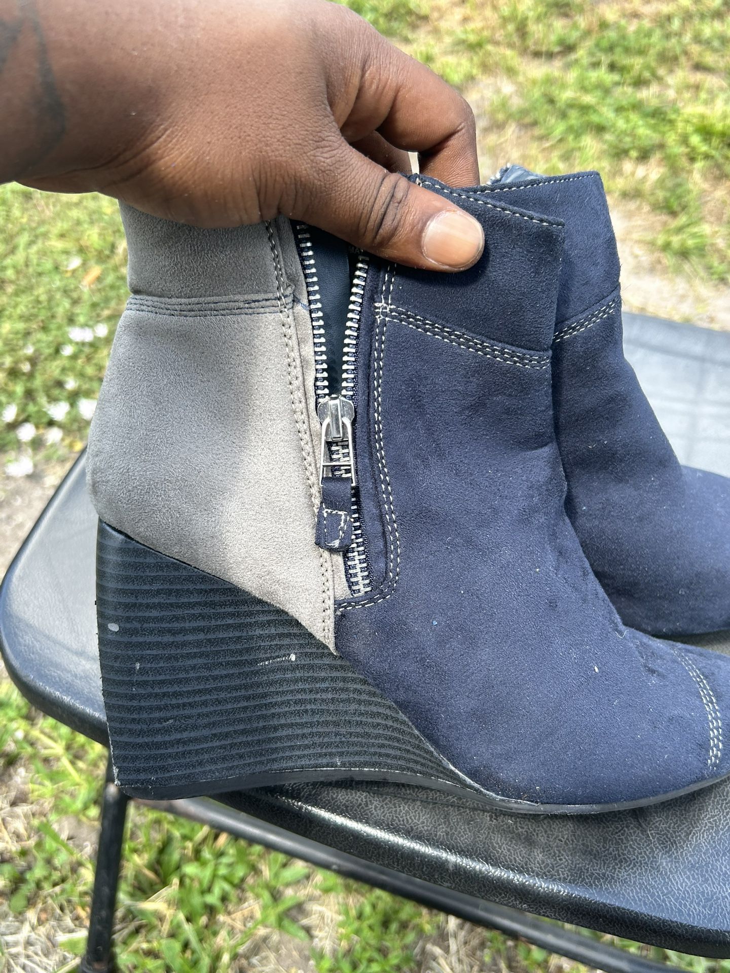 Women’s Midnight Blue Zip Heels