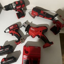 Milwaukee 5 Pc Toolset | 2 Batteries And Charger 