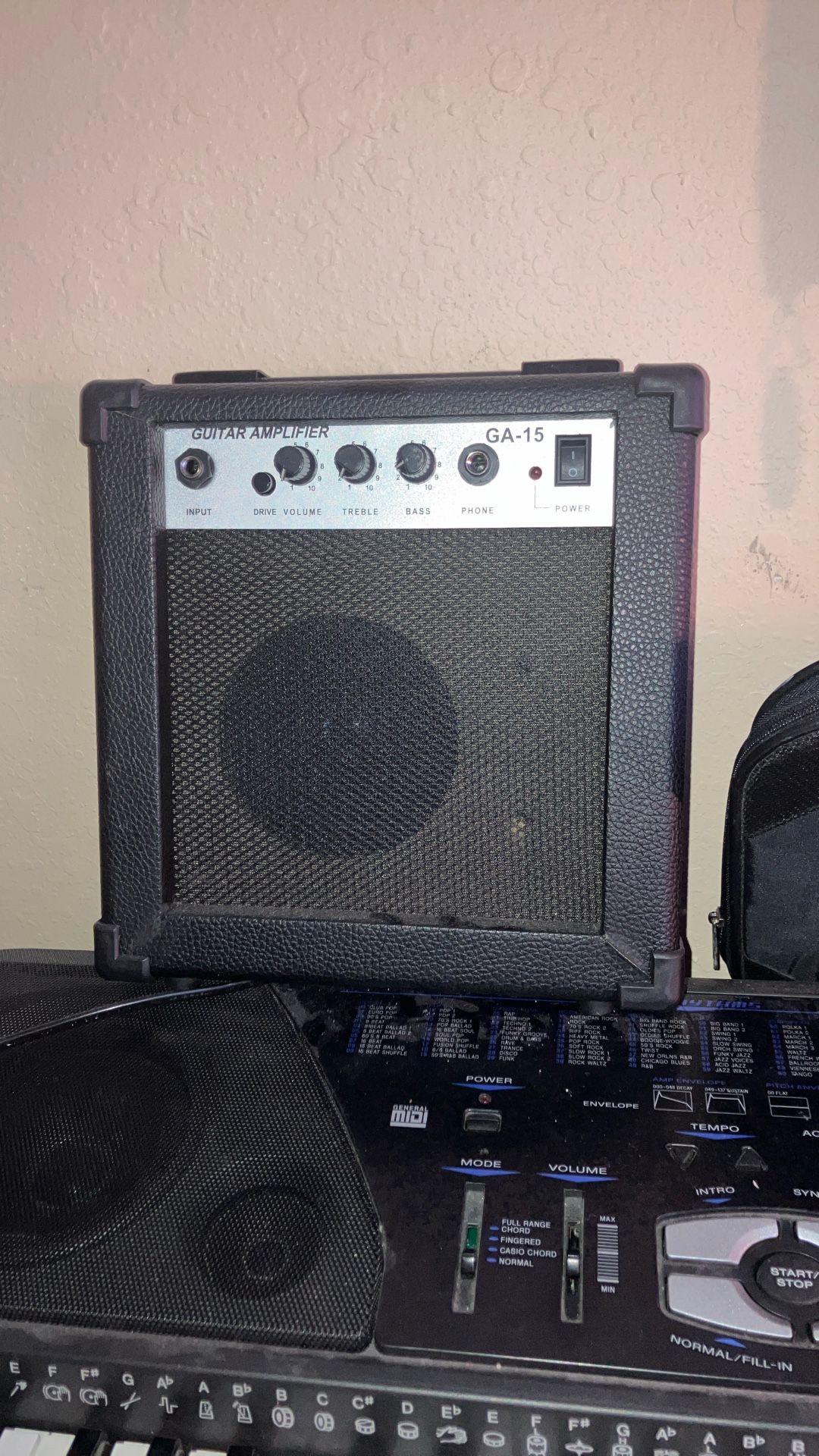 GA-15 Guitar AMP