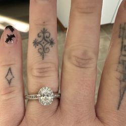 1  1/5 carat 18k white gold diamond engagement ring