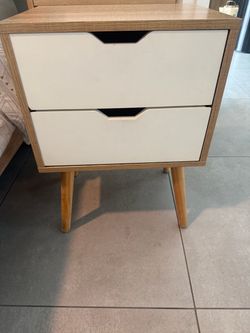 Mid-Century Modern 2-Drawer Nightstand – Light Oak & White