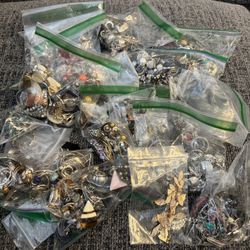 BULK JEWELRY NECKLACE BRACELET EARRINGS MORE VINTAGE