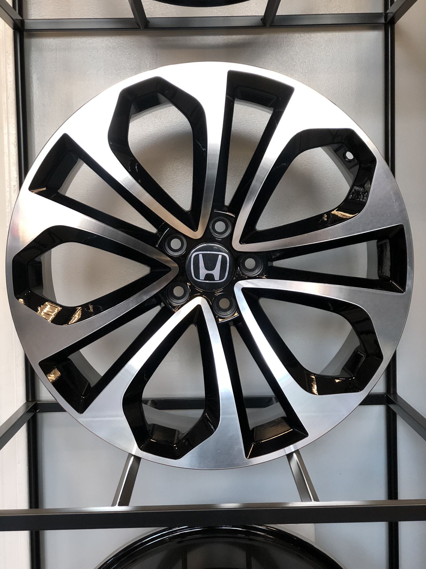 20x8.0 5x114.3