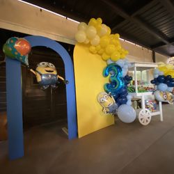 candy cart & ballon arch 