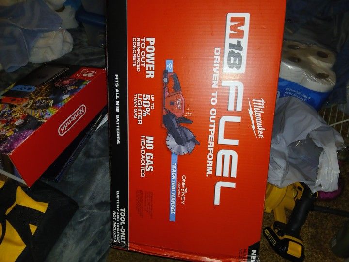 Milwaukee Fuel 9" Cut Off Saw With One Key 