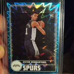 Victor Wembanyama NBA Hoops Rookie Card 