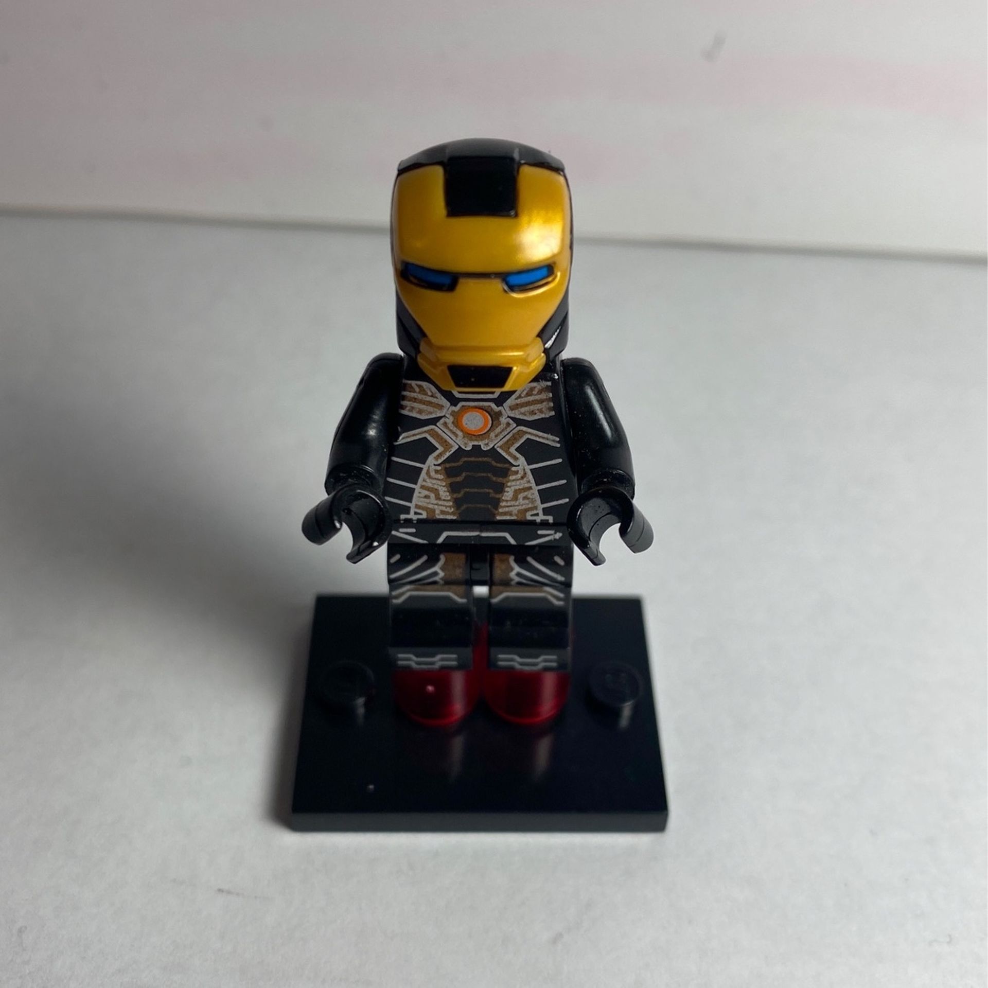 Lego Iron Man (not Lego Brand)