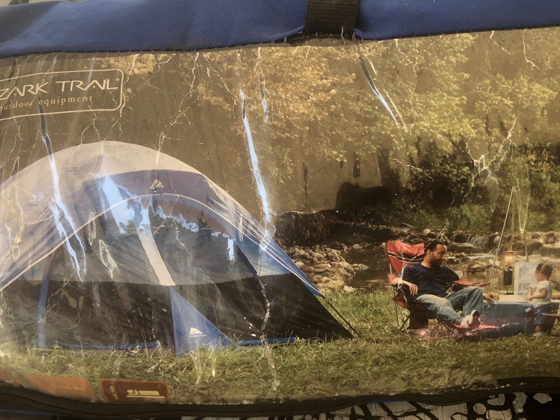 6 Person 2 rooms -excellent Condition Tent