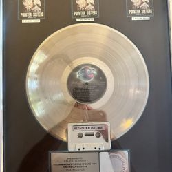 🎵 RIAA Multi-Platinum Award – Pointer Sisters “Break Out” (3 Million Sales) – Rare Music Industry Plaque