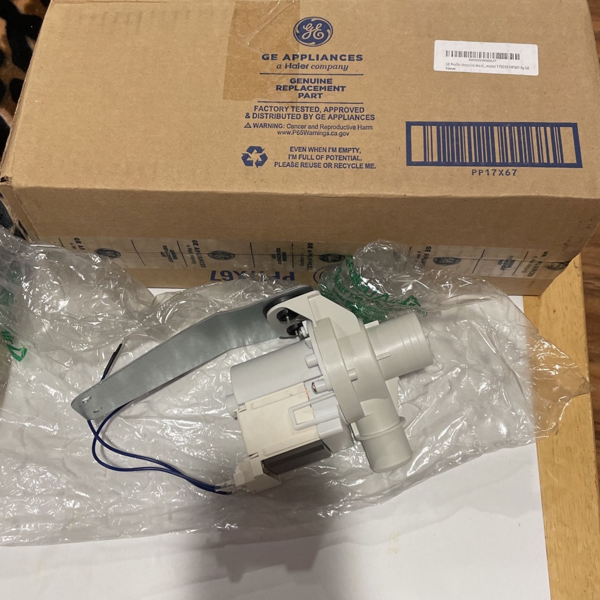 GE Profile Hotpoint Washer Water drain pump motor 175D3834P001 by GE