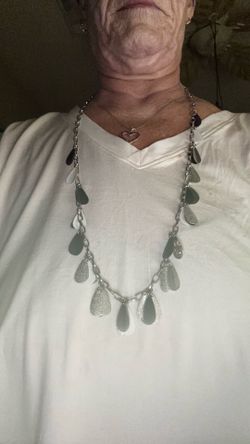Blk/white/silver long necklace