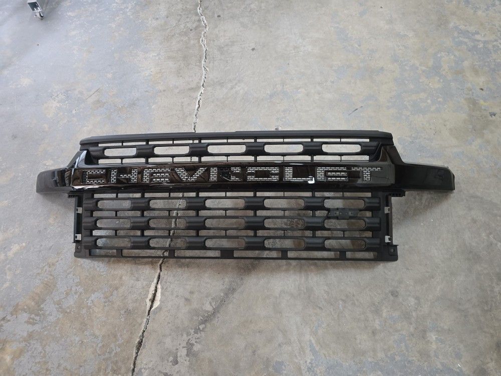 2020 CHEVY SILVERADO 2500 HD GRILL