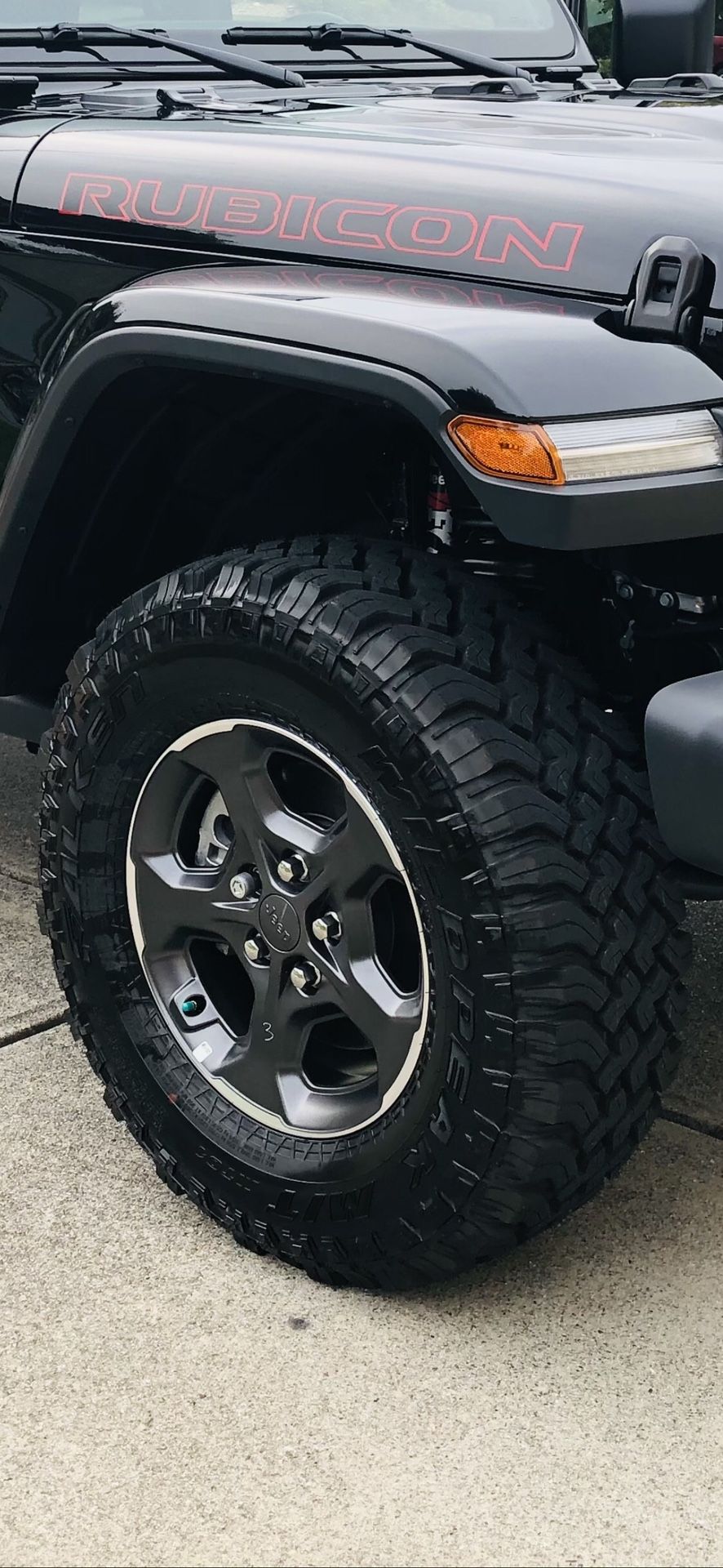 Jeep Rubicon Factory Wheels and Tires
